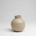 Jarrón Bola Capuchino Mate de Vidrio – 23 x 10 cm
