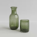 Set de botella y vaso de vidrio Verde olivo craquelado
